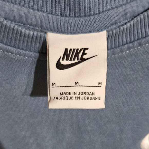 Nike Women's Blue Cropped Crewneck Sweatshirt - Picture 4 of 8